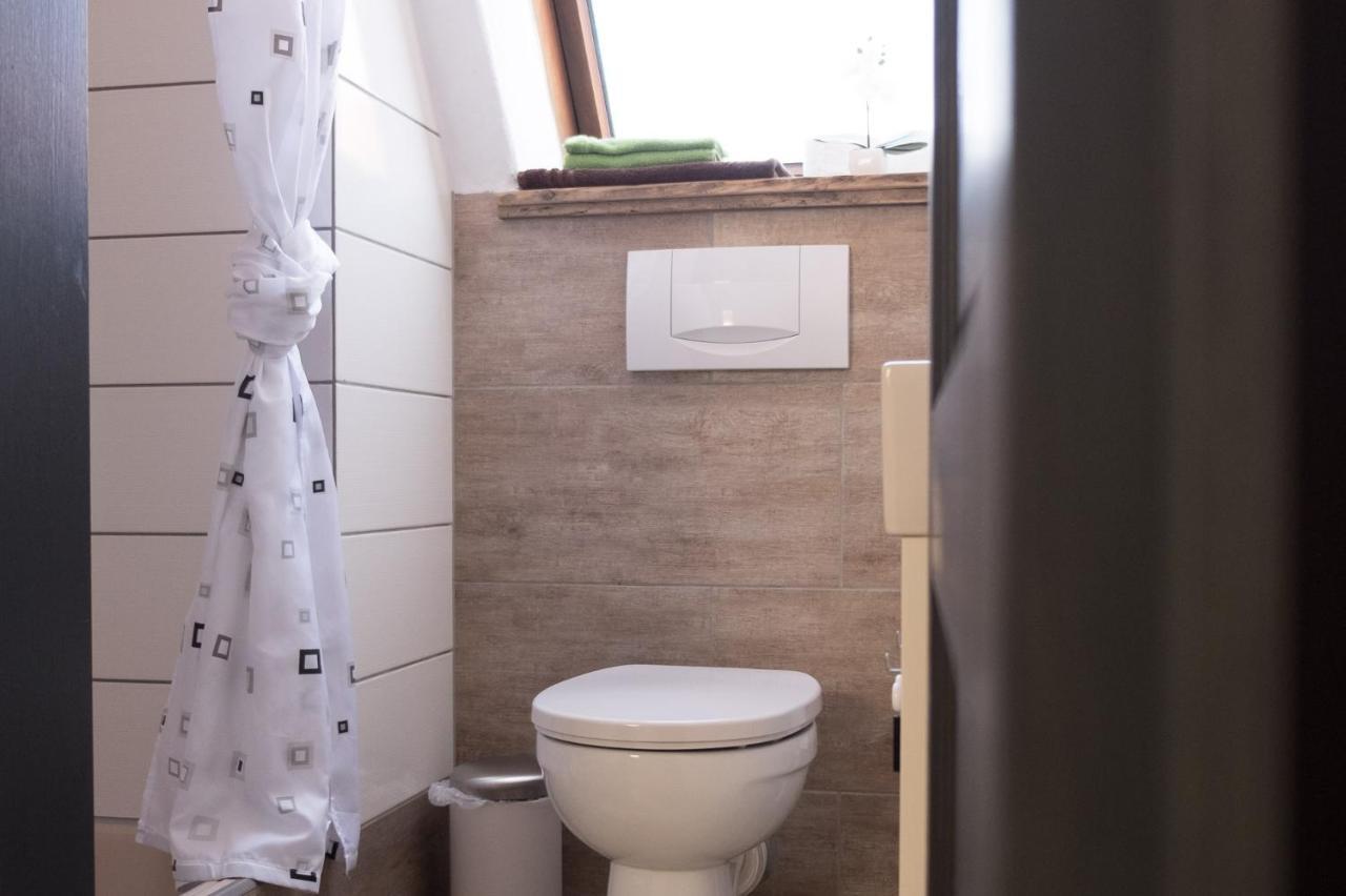 Moments Cafe & Apartmenthaus Thurnau Екстер'єр фото